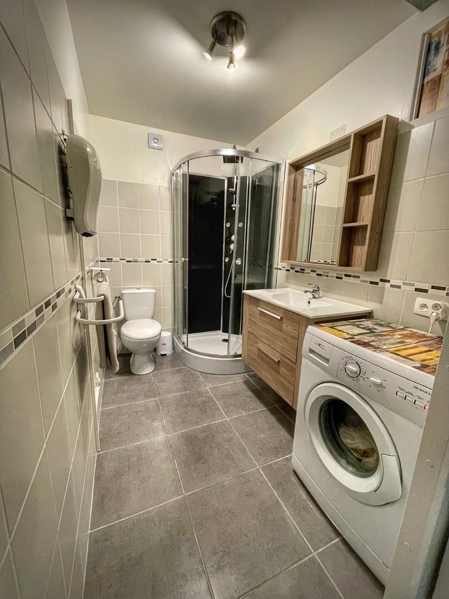 Appartement La Galerie Du Peintre à Saint-Laurent-de-la-Salanque Extérieur photo